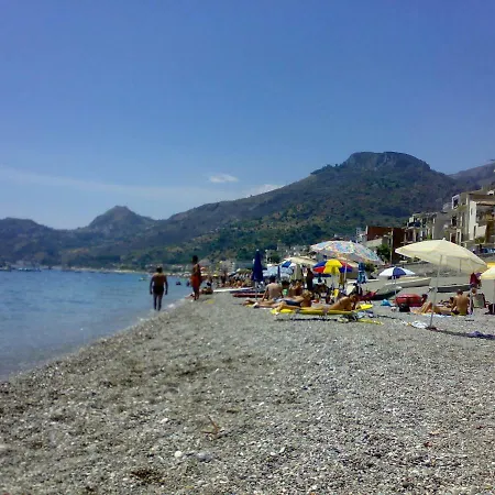 Locazione Turistica F.g. Rando Appartamento Letojanni